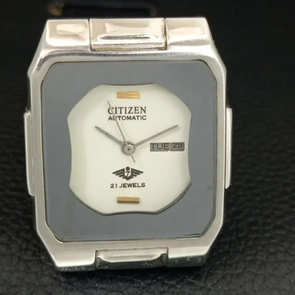 Vintage 1981 Citizen Automatic Mens Silver Watch W/daydate & Gold accents